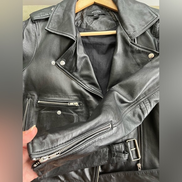 100% leather biker-style jacket, near-perfect condition - Picture 7 of 12